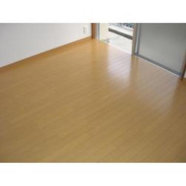 フローリング張替えでバリアフリーにの施工後写真（1枚目）