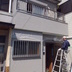 長屋外装塗装途中 斜めから