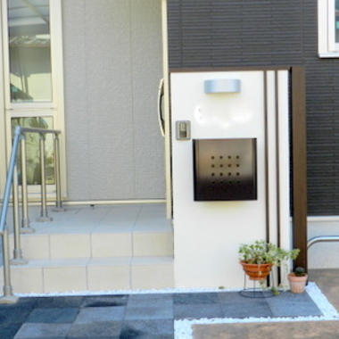 外装工事 完了 玄関