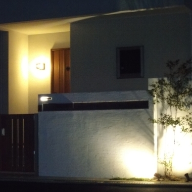 住友林業の家 モダンスタイルの外構工事 照明設置