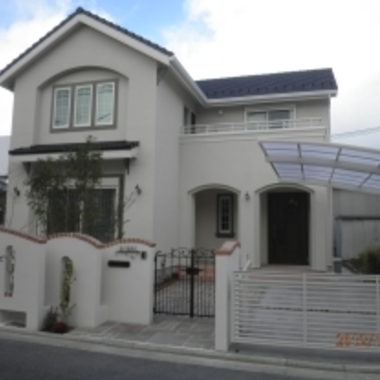 上品な雰囲気の外装全体