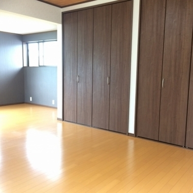 富士宮市　和室を洋室にリフォームの施工後写真（0枚目）