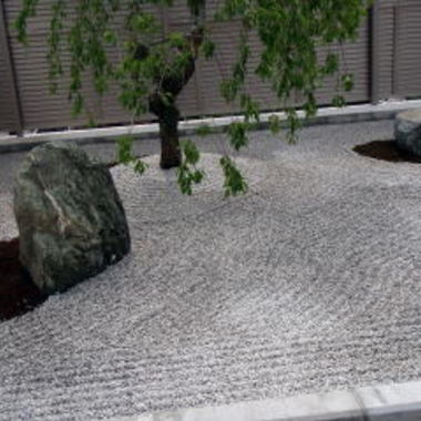 枯山水施工完了 アップ画像1