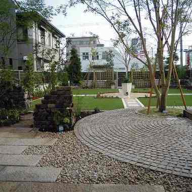 ガーデニング作業 雑木