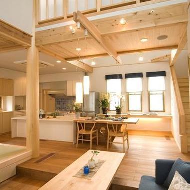 自然な風合いの中に凛とした感性の家 ダイニング