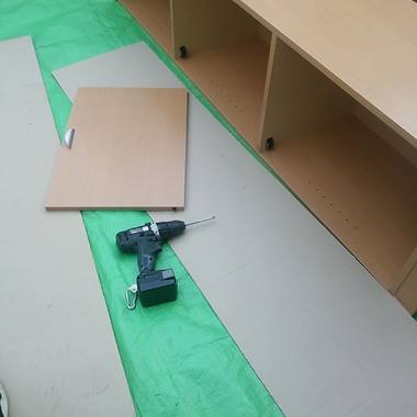 家具組み立て作業