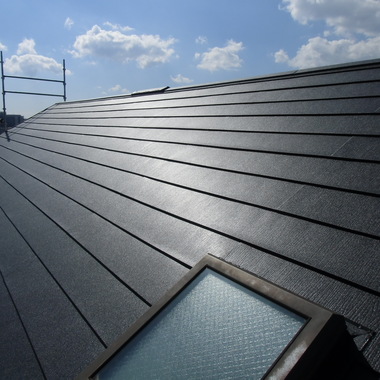 カラーベストを金属屋根でカバーの施工後写真（1枚目）