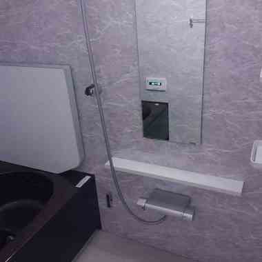 【LIXIL　リノビオV　Fタイプ　1418サイズ】　マンションユニットバスからのリフォームの施工後写真（3枚目）