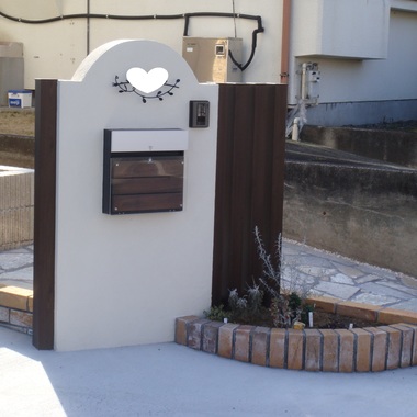 お洒落に外構工事の施工後写真（3枚目）