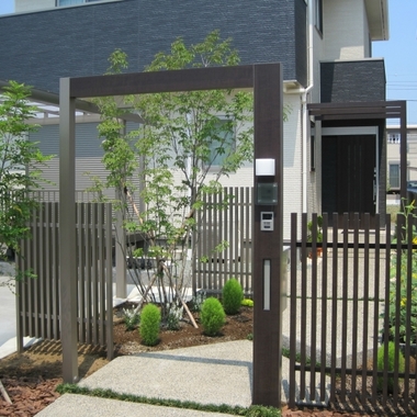 外構工事後 門2