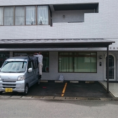 カーポートリフォーム作業中 4