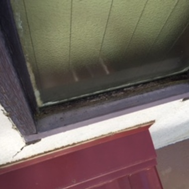 川越市 外壁窓枠雨漏り補修工事の施工前写真（3枚目）