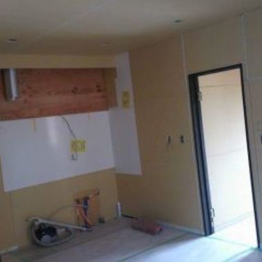 壁面 床の工事途中