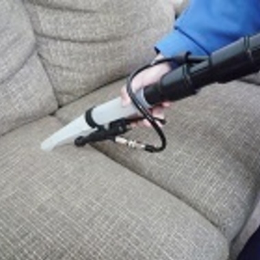 ソファー専用機材で洗浄