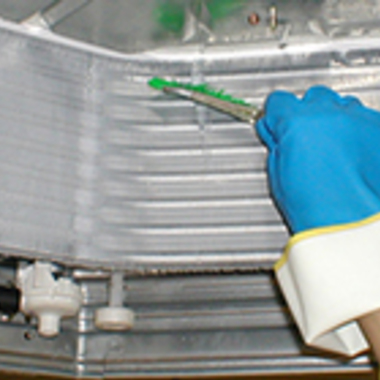 埋め込み式エアコン ブラシ洗浄