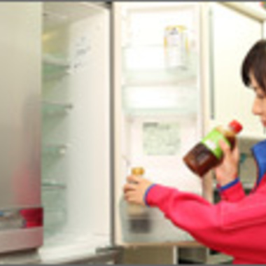 冷蔵庫クリーニング途中 1