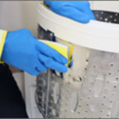 洗濯槽クリーニング途中 2