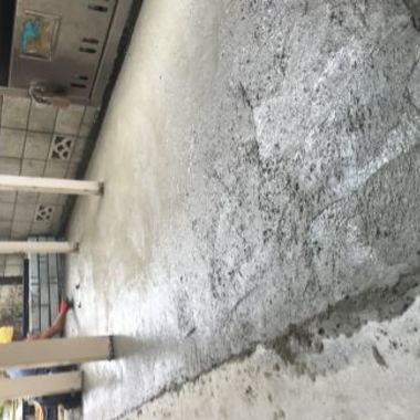 江戸川区　 土間打ち替え コンクリート打設工事の施工前写真（1枚目）