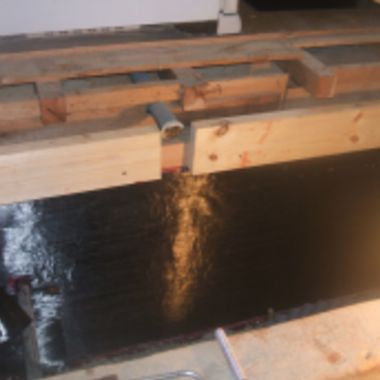 炭素繊維基礎補強中の基礎