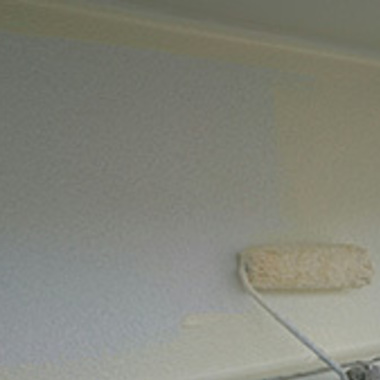 ロールでの塗装作業