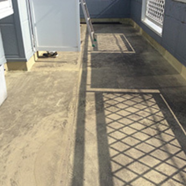 施工前 ベランダ床