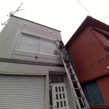 外壁補修 作業中