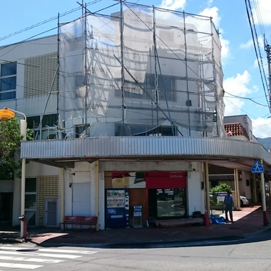 某ビルの外壁リフォーム 施工前 遠くから