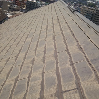 カラーベストを金属屋根でカバーの施工前写真（1枚目）