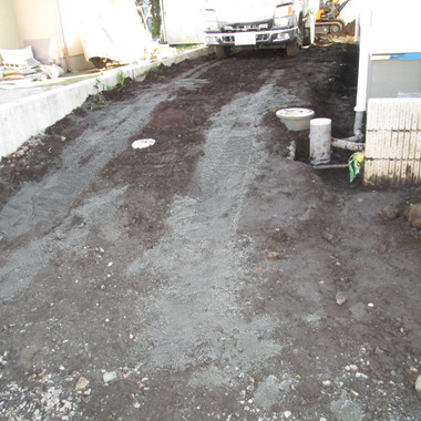 お洒落に外構工事の施工前写真（1枚目）