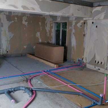 事務所から1LDKのリノベーションの施工前写真（1枚目）