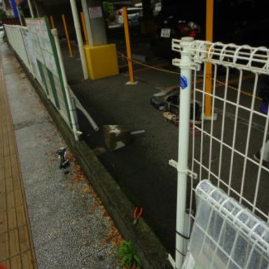 グリッドフェンス交換工事前