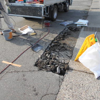 駐車場アスファルト補修工事 途中2