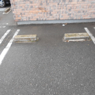 タイヤ止め交換工事前