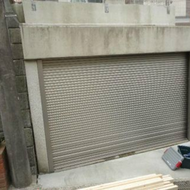 駐車場外壁タイル貼り工事 前