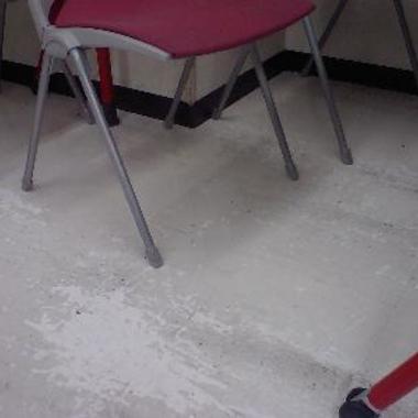 店舗 床 クリ－ニング前