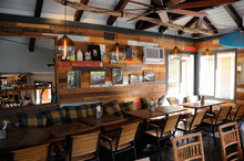 飲食店の内装の配色について