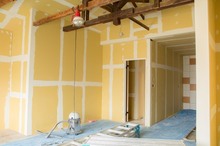 店舗、オフィスの内装工事における設計施工と分離発注の特徴