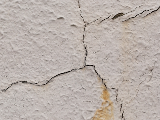 クラックが起こる原因